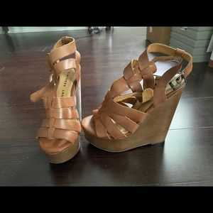 Chinese Laundry Size 5.5 Wedges